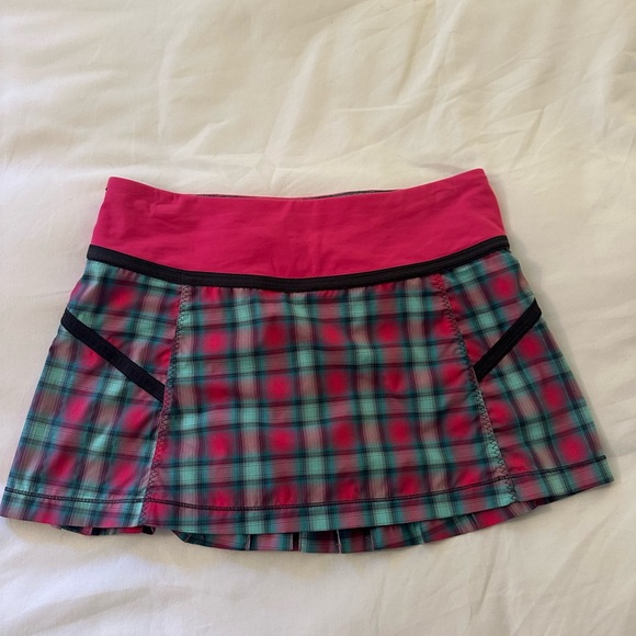 Lululemon Reflection Skirt in Señorita Pink Plaid - Picture 2 of 4